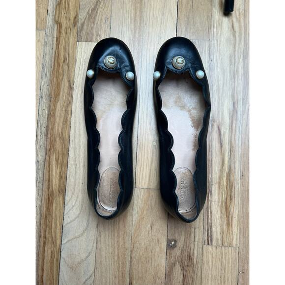 Gucci Women's 41 US 11 Black Leather Ballet Flats Faux Pearl Accent Scallop Edge - Picture 4 of 12